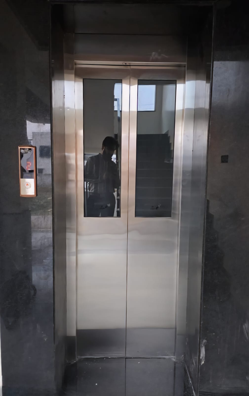 Electric Capsule Elevator